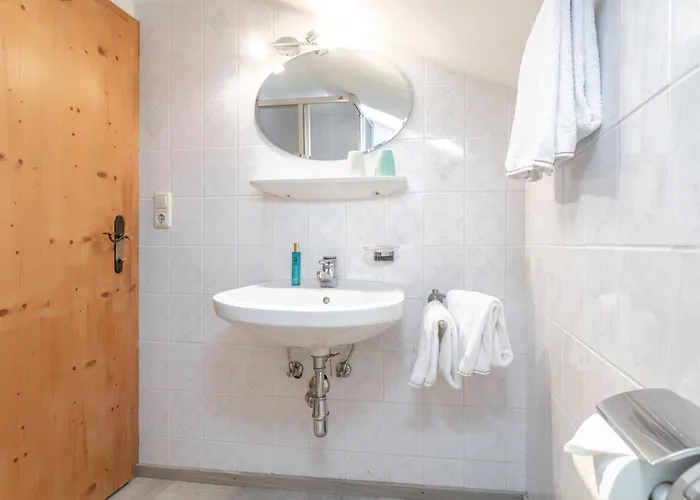 Rettenstein Und Gaisbergblick *