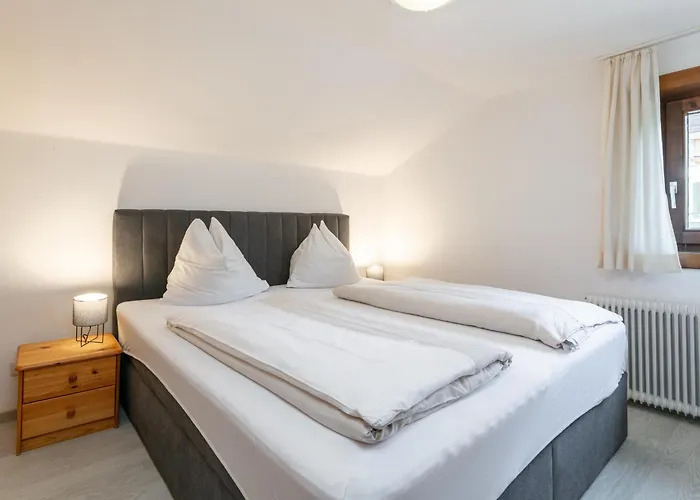 Rettenstein Und Gaisbergblick